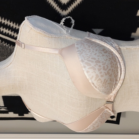 🧁 GUC Victoria's Secret Very Sexy Push Up Racerback Front Closure Bra, 32DD - Picture 3 of 10